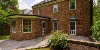 Charming & Spacious Colonial in N Cleveland Park w/Park-Like Rear Garden & Detached Garage Gallery 15