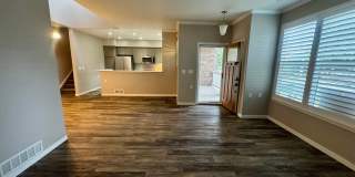 2 bedroom cottage in Mackenzie Place-55+community Gallery 4