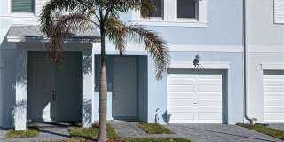 373 SE Sea Hunt Way Gallery 4