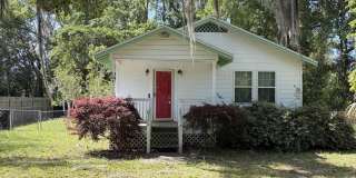 102 W Grady Street Gallery 1