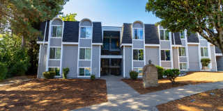 French Chateau Apartments Gallery 32