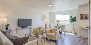 Country Living with Modern Flair: Wake up to the sounds of nature, Live Minutes from Everything Gallery 19