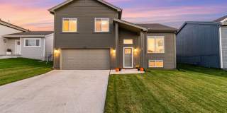 3 bed, 2 bath home built in 2023 Gallery 1