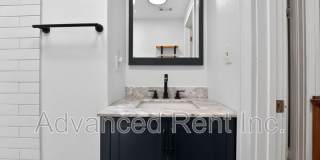 611 Grundy Street Gallery 20