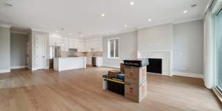 4819 N Ashland Avenue Gallery 3