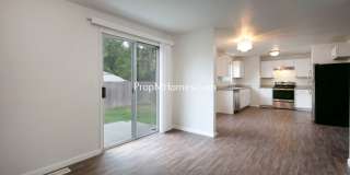 Quaint Ranch Style Home with Fenced Yard! Gallery 9