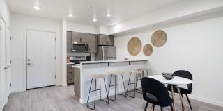 The Oliveen Gallery 41