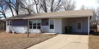 Convenient Central Fort Collins 3 Bedroom Home Close to CSU Gallery 1