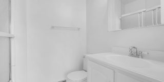 45 Roslyn Court Gallery 20