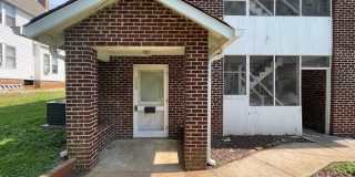 CHARMING MAIN LEVEL 1 BEDROOM APT NEAR THE LOVELY MARYVILLE COLLEGE CAMPUS Gallery 1