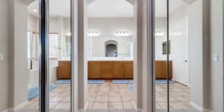1922 Fernbrook Court Gallery 5