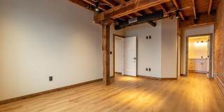 453 E Main Gallery 13
