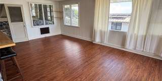 1541 Alencastre Street Gallery 3