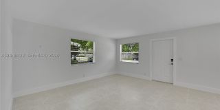 808 SW 12th Ct Gallery 4