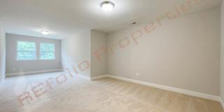 Great Location! 3-Story Townhome with Guest Suite, Loft & 1-Car Garage in Chapel Run – Available September 7th! Gallery 21