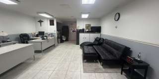 4600 N Cumberland Avenue Gallery 12