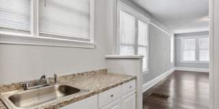 Large 3BR/2BA Downtown Savannah Home For Rent Gallery 8