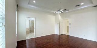 9512 Greenpointe Drive Gallery 45