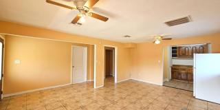 Rare flexible commercial space available for monthly lease on busy Combee Road Gallery 17