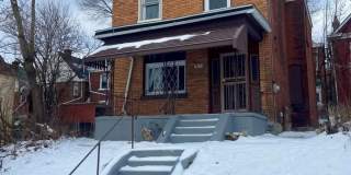 7611 Baxter St Gallery 28