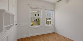 21 Clinton Avenue Gallery 6