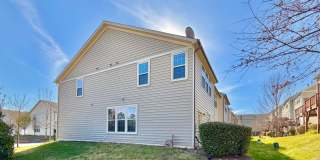Updated 3BR Townhome | Community Pool, Gym, Pickleball, & Tennis Courts | Easy RTP Access Gallery 35