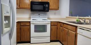 Wonderful townhome unit in Arvada! MOVE IN READY!! Gallery 9