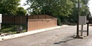 Large 1 bed with washer and dryer hookup Gallery 16