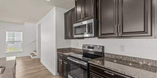 Spacious Riverview Rental in South Fork Lakes with Oversized Screened Patio & 2-Car Garage Gallery 10