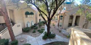 Charming 1 Bedroom Condo with Detached 1 Car Garage! Gallery 3