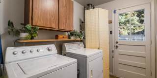 3907 Solano Place Northeast Gallery 20