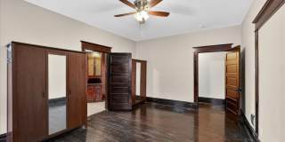 2303-2305 Russell Boulevard Gallery 11