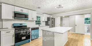 2845 3rd Ave SW, Gallery 9