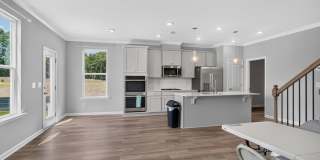Spacious 4BR Townhome in Loganville Gallery 1