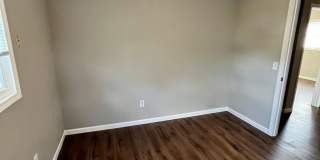 Charming 3 bedroom, 2 bathroom home in the heart of Des Moines, IA Charming 3 bedroom, 2 bathroom home in the heart of Des Moines, IA Gallery 14