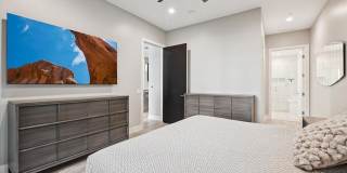 Portico Community II Gallery 12
