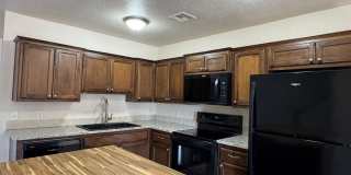 1301 SW Washington Apt 2- COMING SOON! Gallery 5