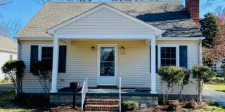 Cozy & Convenient 2 Bed, 1 Bath Home Gallery 1