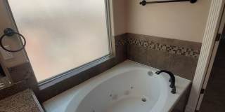 4 BEDROOM 3 BATHROOM HOME Gallery 46