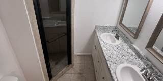 Charming 3BR Duplex in Midwest City Gallery 16