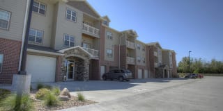 Lincoln Summit Falls Apartments & Townhomes Gallery 6