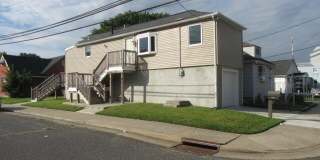126 Maple Avenue Gallery 1