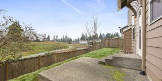 Spacious 4-Bed Puyallup Home For Rent | 3-Car Garage & Quick Commute to JBLM! Gallery 37