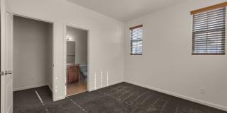 Beautiful 2 bdrm end unit with attach 2 car garage Gallery 29