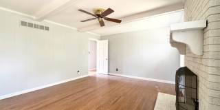 Updated 3 Bedroom Convenient to W Friendly Ave & New Garden Rd! Gallery 10