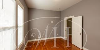 Great 2 Bedroom with Classic Finishes Gallery 20
