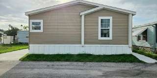7400 46th Ave. N Lot Gallery 1