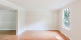 Spacious 3 bedroom home in desirable SW Durham! Super dog friendly with large fenced yard! Gallery 26