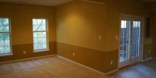 25575 AMERICA Square Gallery 37