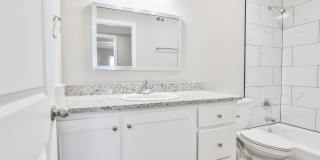 Westlake Apartments Gallery 38